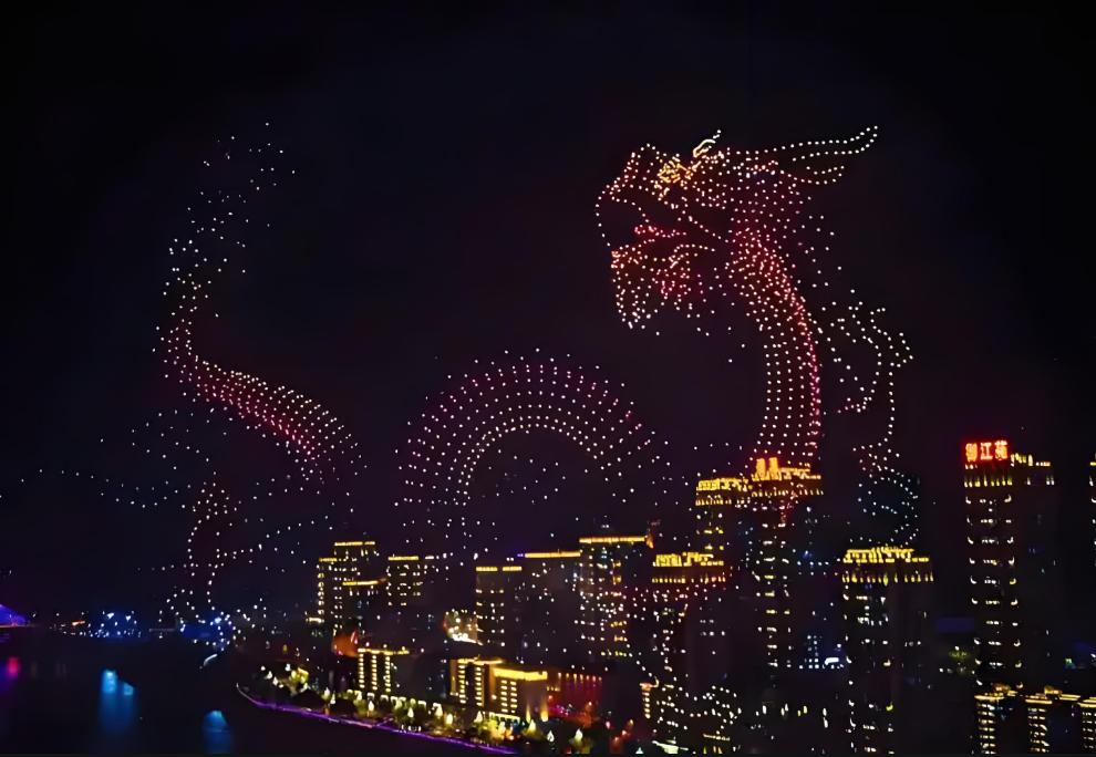 科技与古城的梦幻邂逅：大同古长城光影秀背后的创新启示